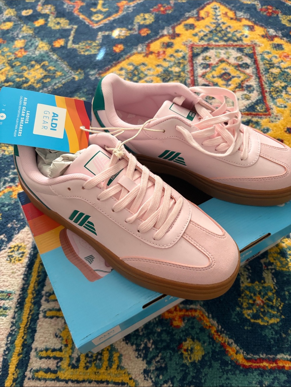 🌴Aldi Gear Ladies 50th Anniversary Pink Sneakers Size 9